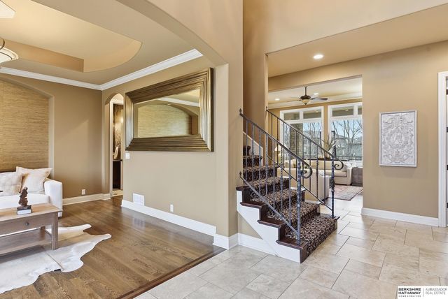 1206 S 199th Street, Omaha, NE 68130