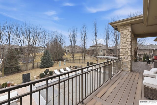 1206 S 199th Street, Omaha, NE 68130