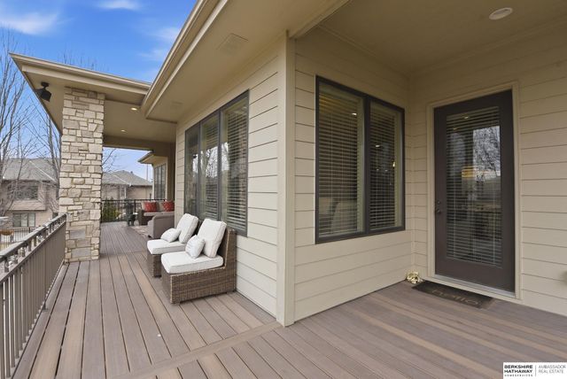 1206 S 199th Street, Omaha, NE 68130