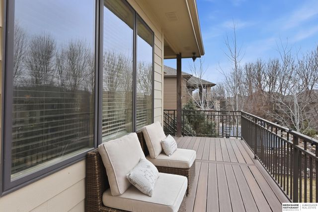 1206 S 199th Street, Omaha, NE 68130