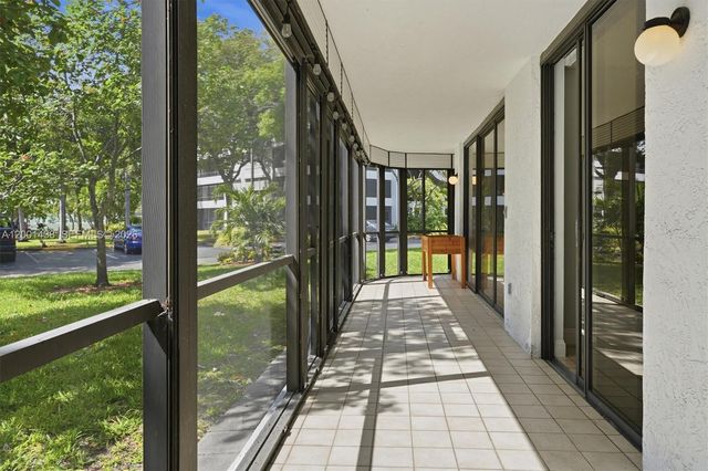 1410 Sheridan St 8I, Hollywood, FL 33020