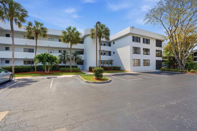 1410 Sheridan St 8I, Hollywood, FL 33020