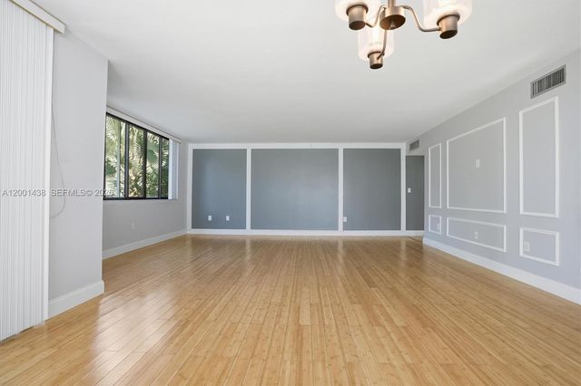 1410 Sheridan St 8I, Hollywood, FL 33020