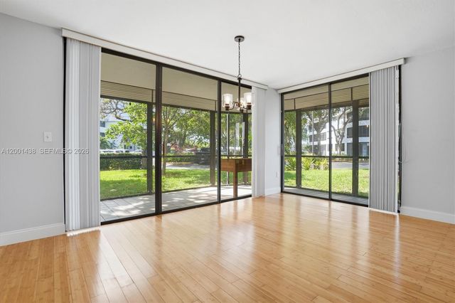 1410 Sheridan St 8I, Hollywood, FL 33020