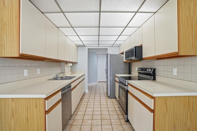 1410 Sheridan St 8I, Hollywood, FL 33020