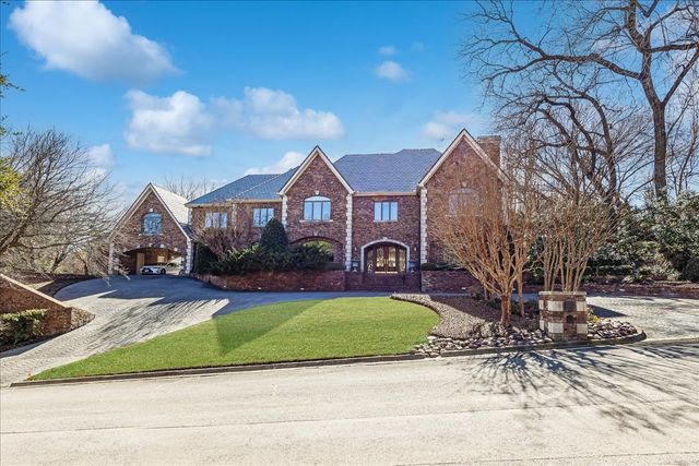 1708 Deepdale Drive, Westover Hills, TX 76107