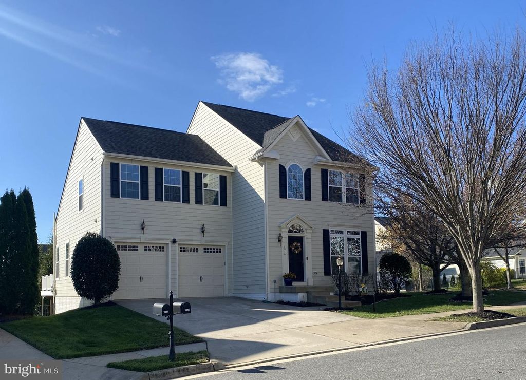 1016 INNIS DR, Fredericksburg, VA 22401