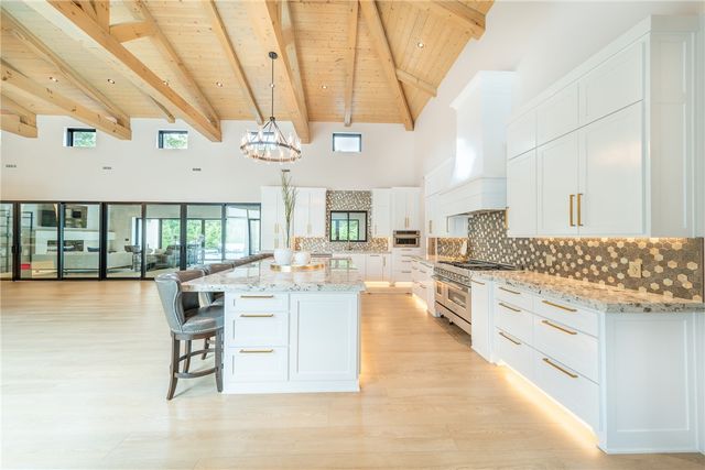 4567 Jean Lane, Fayetteville, AR 72704