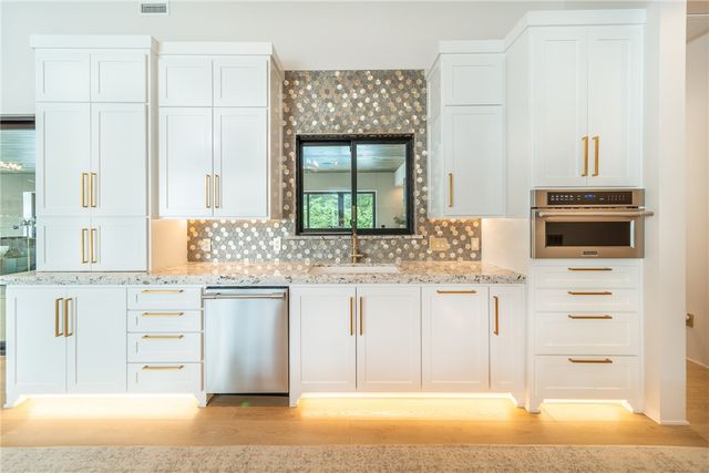 4567 Jean Lane, Fayetteville, AR 72704