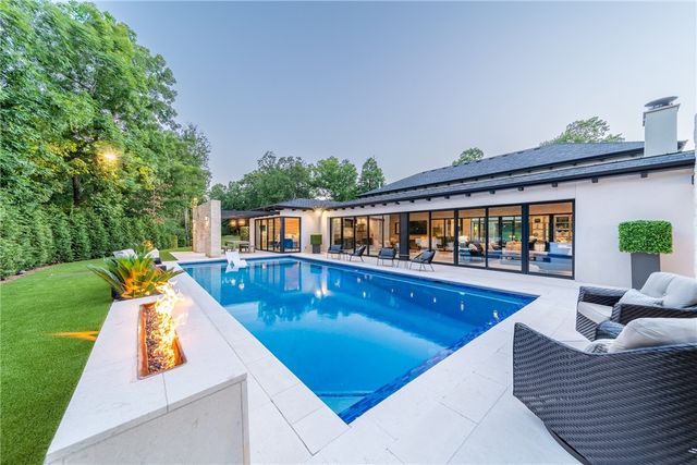 4567 Jean Lane, Fayetteville, AR 72704