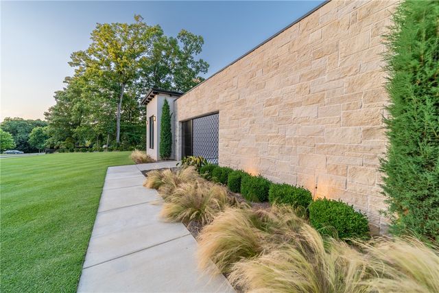 4567 Jean Lane, Fayetteville, AR 72704