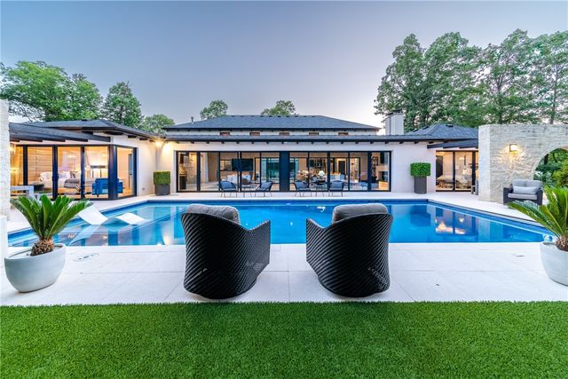 4567 Jean Lane, Fayetteville, AR 72704