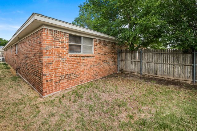 5305& 5301 RAINDROP Lane, Amarillo, TX 79110