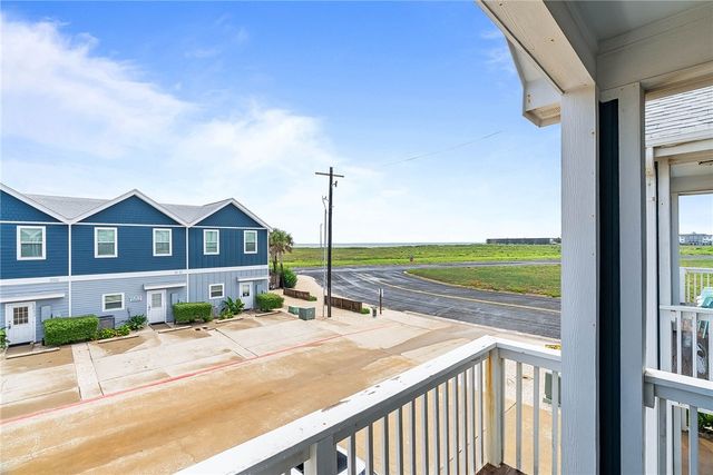 15245 Beach Way Dr, Corpus Christi, TX 78418