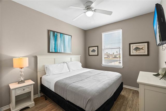 15245 Beach Way Dr, Corpus Christi, TX 78418