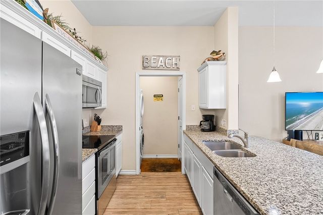 15245 Beach Way Dr, Corpus Christi, TX 78418