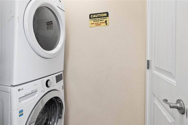 15245 Beach Way Dr, Corpus Christi, TX 78418