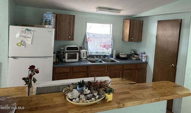 2046 Elk Road SW, Supply, NC 28462