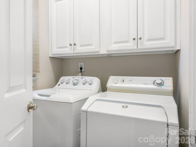1105 Randolph Oaks Court, Charlotte, NC 28211