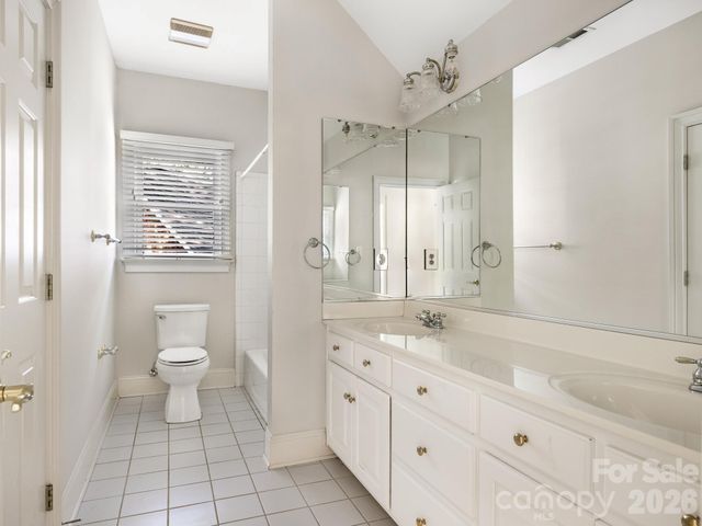 1105 Randolph Oaks Court, Charlotte, NC 28211