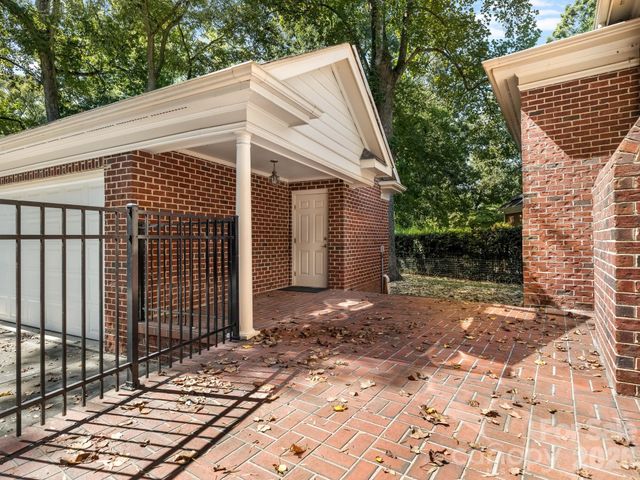 1105 Randolph Oaks Court, Charlotte, NC 28211
