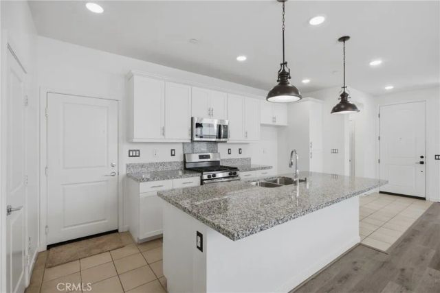 35886 Landon, Murrieta, CA 92562