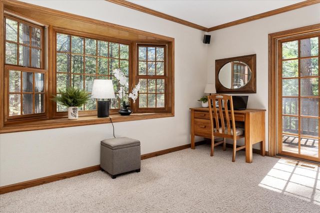 3703 Ottawa Dr, Dorrington, CA 95223