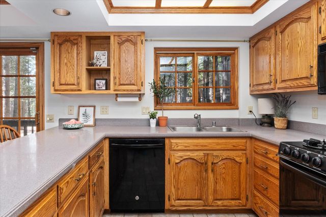 3703 Ottawa Dr, Dorrington, CA 95223