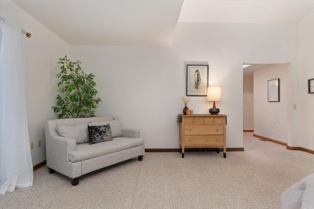 3703 Ottawa Dr, Dorrington, CA 95223