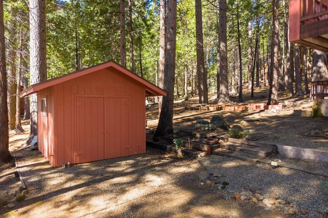 3703 Ottawa Dr, Dorrington, CA 95223