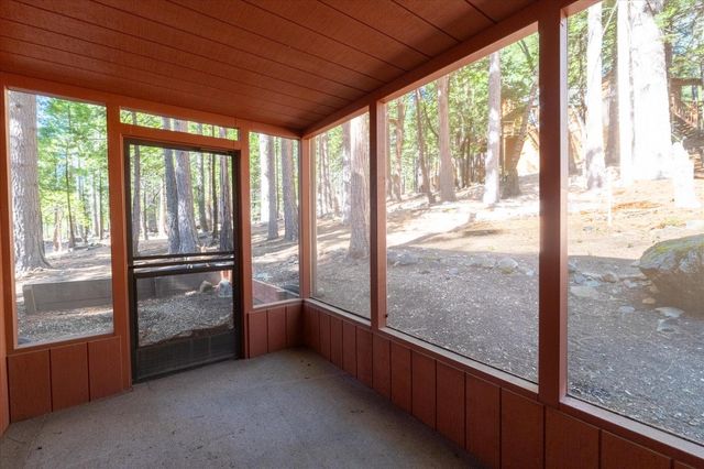 3703 Ottawa Dr, Dorrington, CA 95223