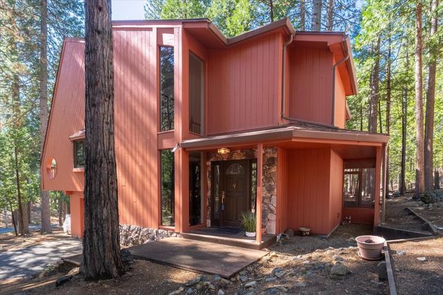 3703 Ottawa Dr, Dorrington, CA 95223