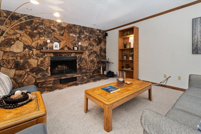 3703 Ottawa Dr, Dorrington, CA 95223