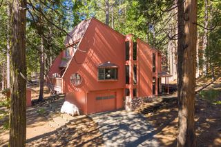 3703 Ottawa Dr, Dorrington, CA 95223