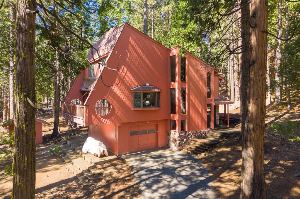 3703 Ottawa Dr, Dorrington, CA 95223