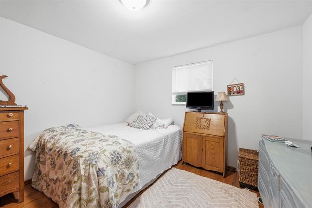 239 Golden Gate Dr, Verona, PA 15147