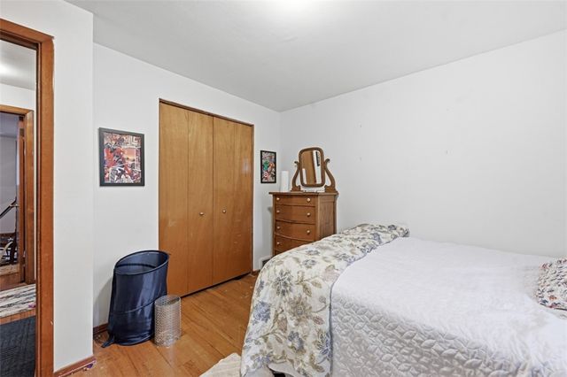 239 Golden Gate Dr, Verona, PA 15147