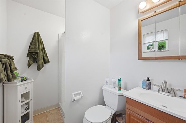 239 Golden Gate Dr, Verona, PA 15147