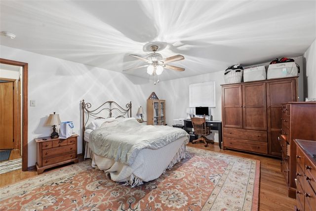 239 Golden Gate Dr, Verona, PA 15147