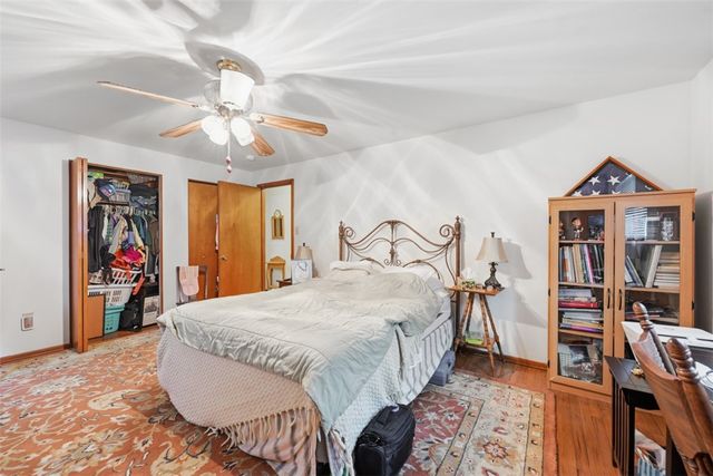 239 Golden Gate Dr, Verona, PA 15147