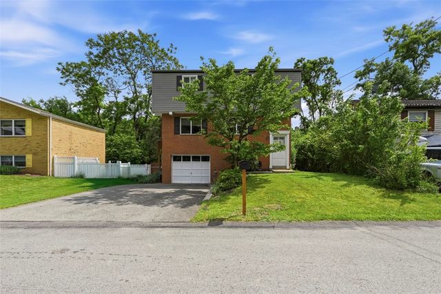 239 Golden Gate Dr, Verona, PA 15147