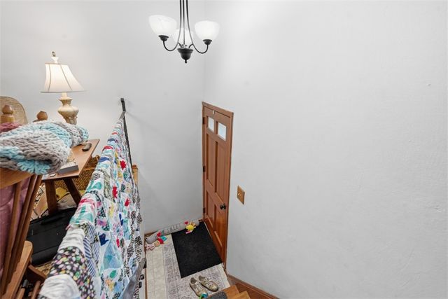 239 Golden Gate Dr, Verona, PA 15147