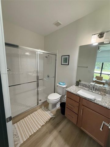 2945 SE 3rd St, Homestead, FL 33033