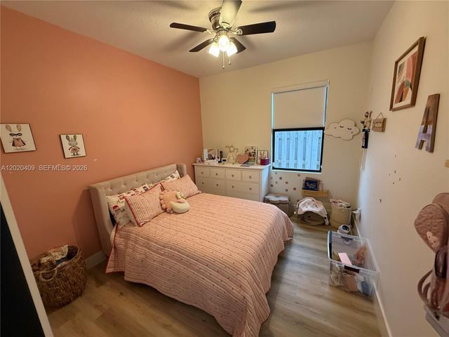 2945 SE 3rd St, Homestead, FL 33033