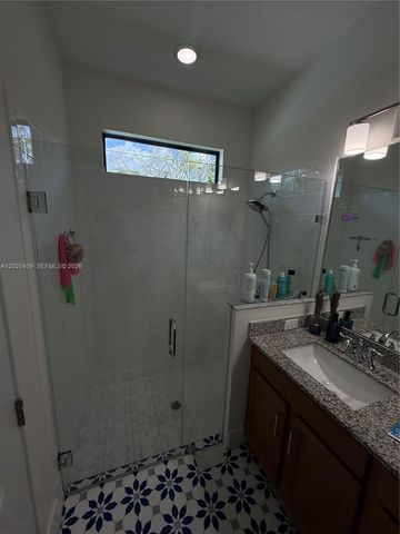 2945 SE 3rd St, Homestead, FL 33033