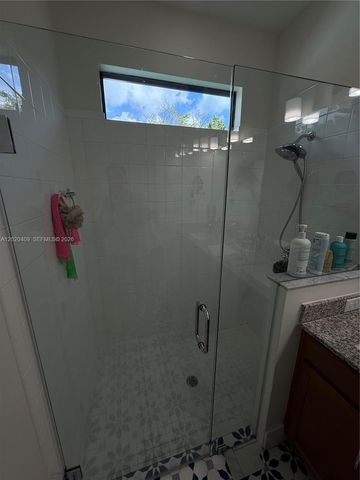 2945 SE 3rd St, Homestead, FL 33033