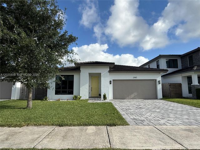 2945 SE 3rd St, Homestead, FL 33033