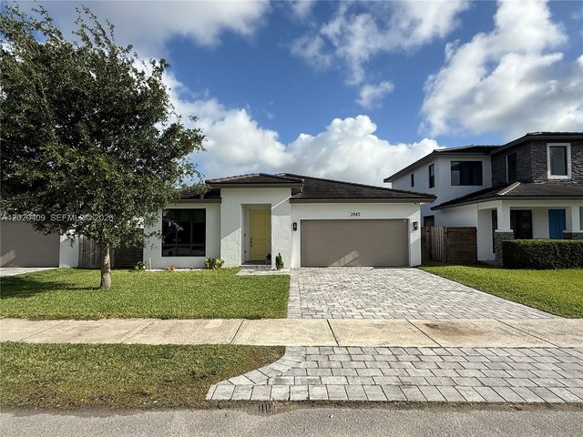 2945 SE 3rd St, Homestead, FL 33033
