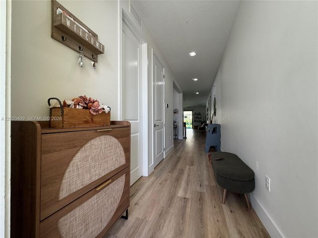 2945 SE 3rd St, Homestead, FL 33033
