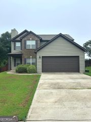 196 Amelia Drive, Byron, GA 31008